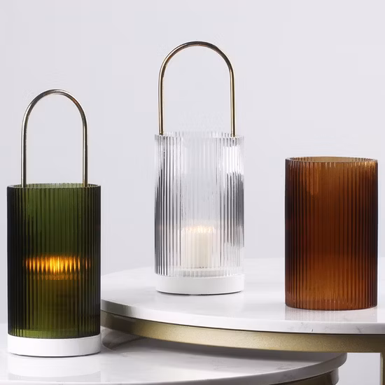 가정 장식을 위한 금속 스탠드가 있는 손으로 불어 유리 캔들 홀더